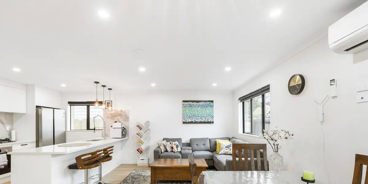 8B Lynette Place, Mangere, Auckland 2022 NZ