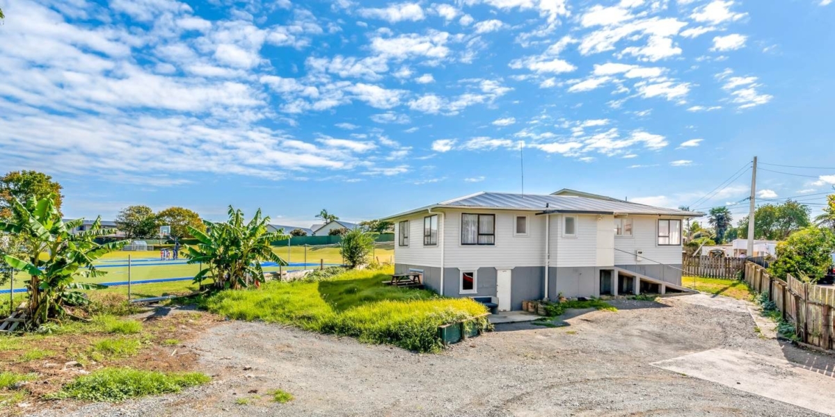 3 Dreadon Road, Manurewa,   NZ