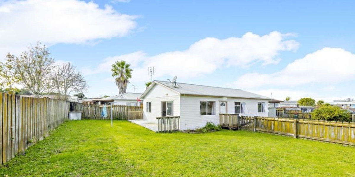 1/9 Trimdon Street, Randwick Park,   NZ