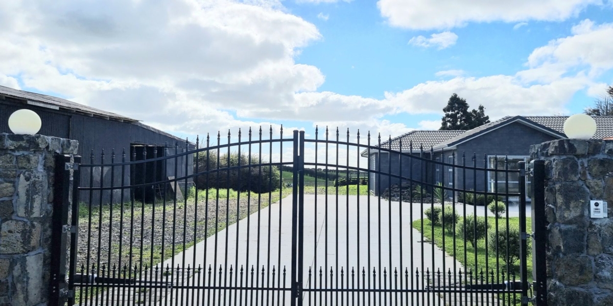 130 Irwin Road, Karaka,   NZ