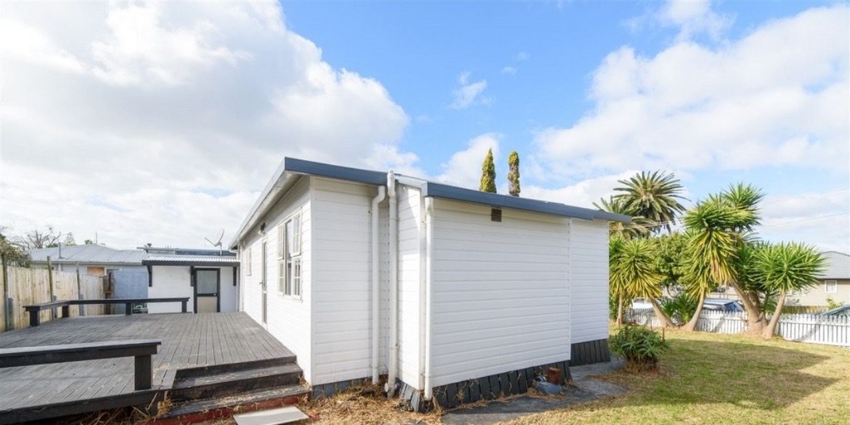 2 Walters Road, Mount Wellington,   NZ