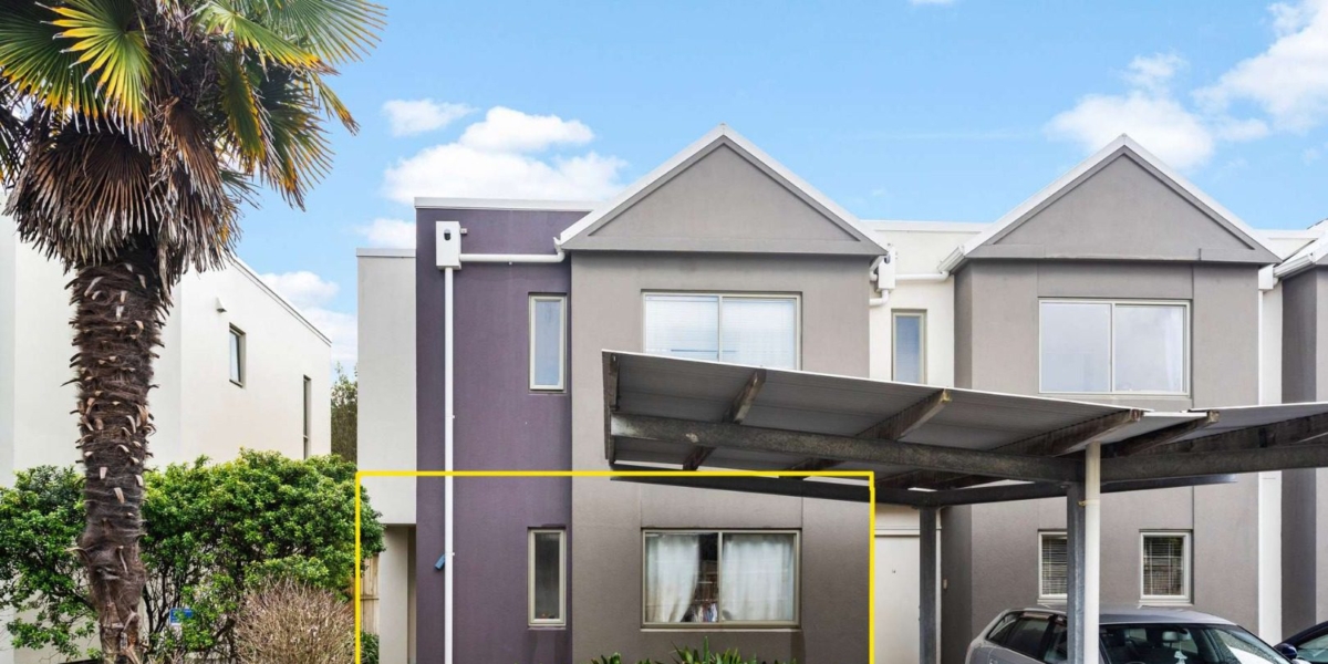 15a/21 Hunters Park Drive, Three Kings,   NZ