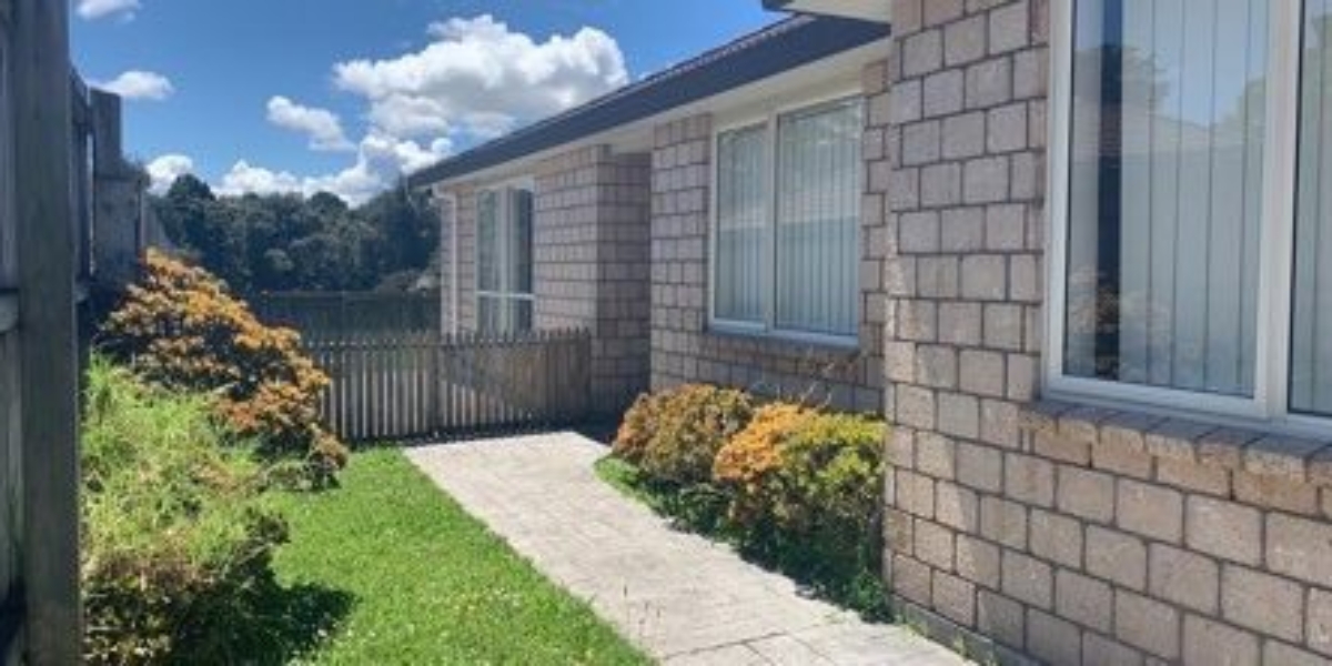 18 Norman Close, The Gardens,   NZ