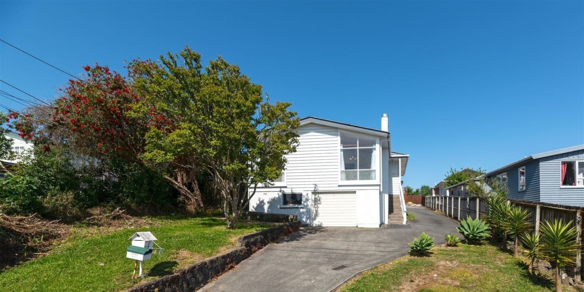 41 Sunnyside Road, Sunnyvale,   NZ