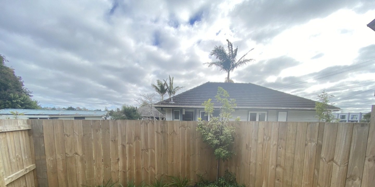 5/28 Smythe Road, Henderson,   NZ