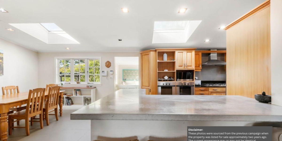 284 Whitford Park Road, Whitford,   NZ