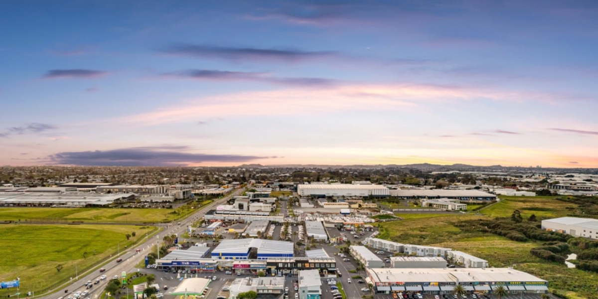 Flat Bush,   NZ