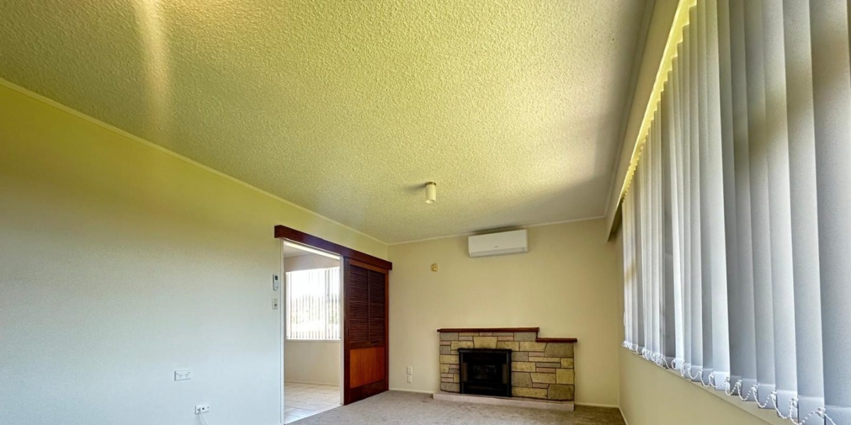 42 Harania Avenue, Favona,   NZ