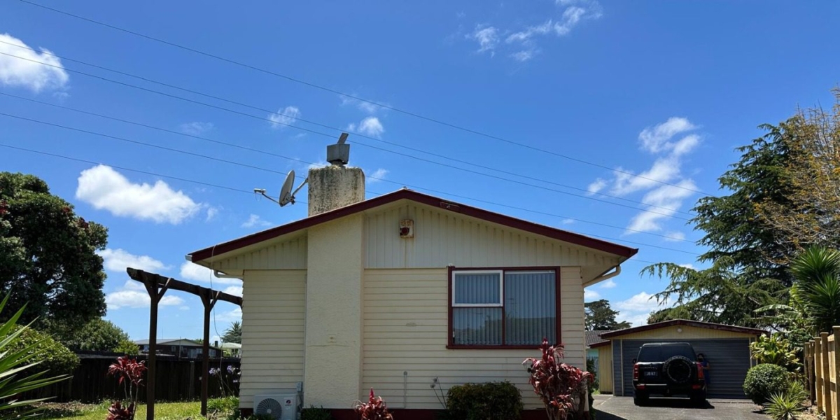 42 Harania Avenue, Favona,   NZ