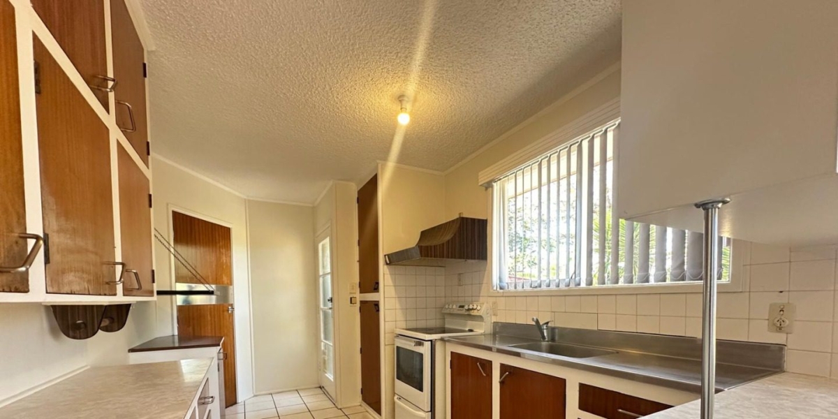 42 Harania Avenue, Favona,   NZ