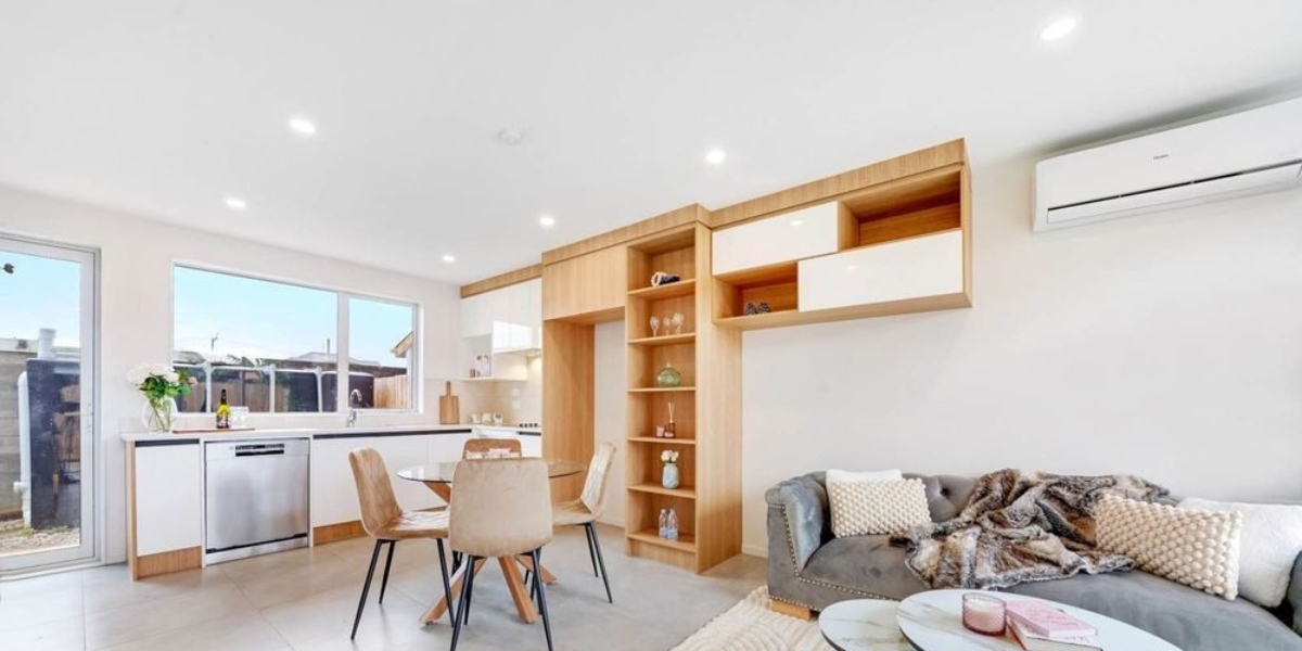 34D James Street, Mangere East,   NZ