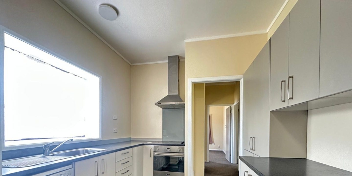 24 Cleek Road, Mangere East,   NZ