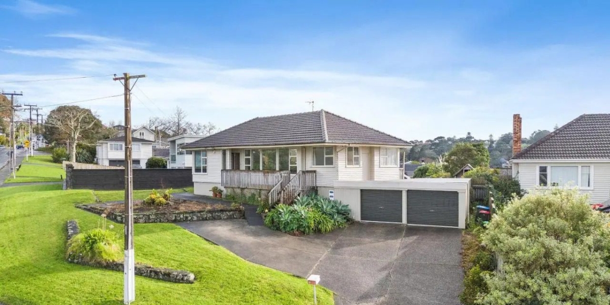 110 Carlton Street, Hillsborough,   NZ
