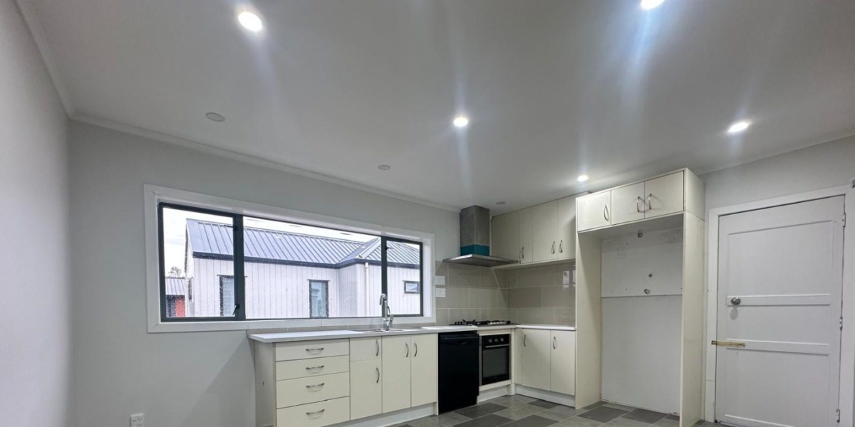 720 Massey road, Mangere,   NZ