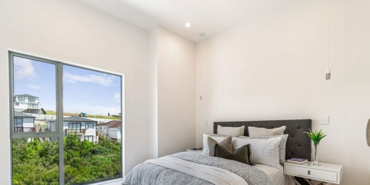 35 Lawson Creek Street, Massey,   NZ