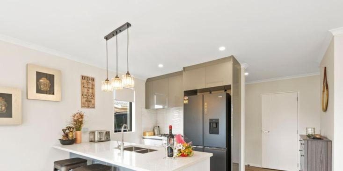13D Bel Air Drive, Hillsborough,   NZ