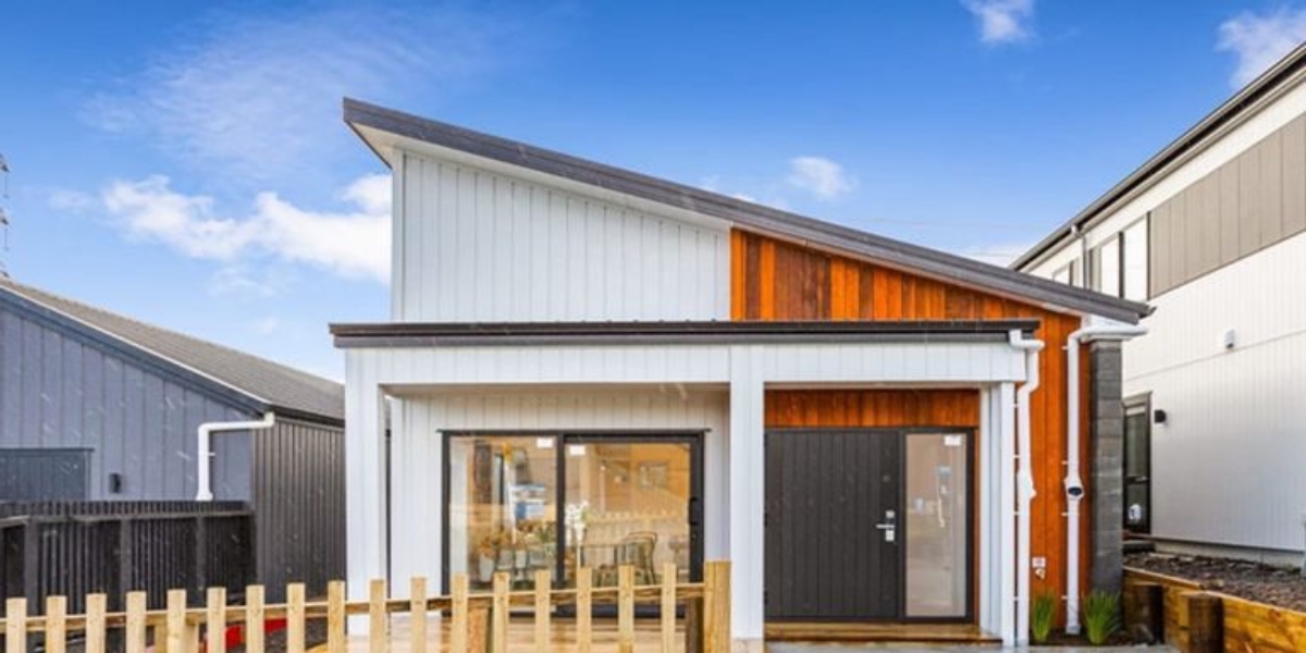 58 Horokaka Street, Massey,   NZ