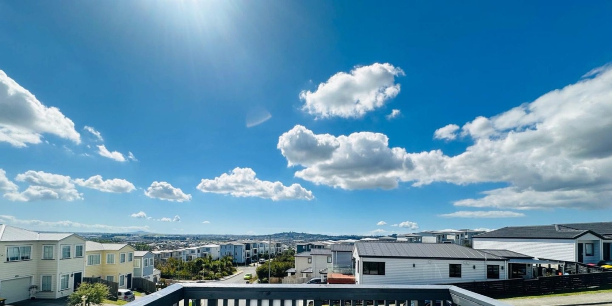 78 Joseph Street, Flat Bush,   NZ