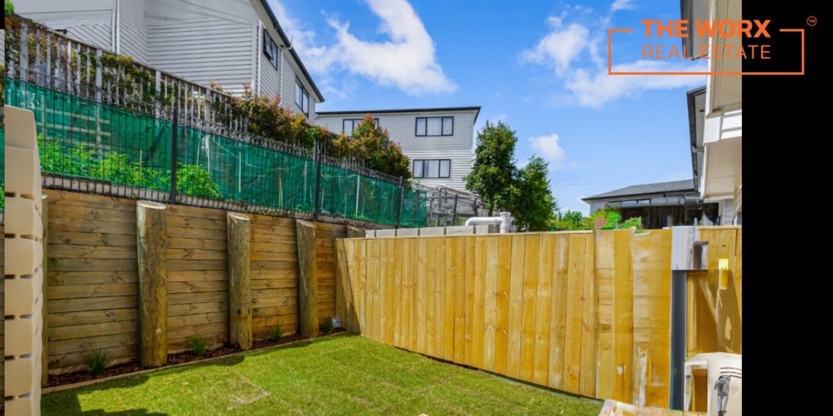 37 Lawson Creek Street, Massey, Auckland 0614 NZ