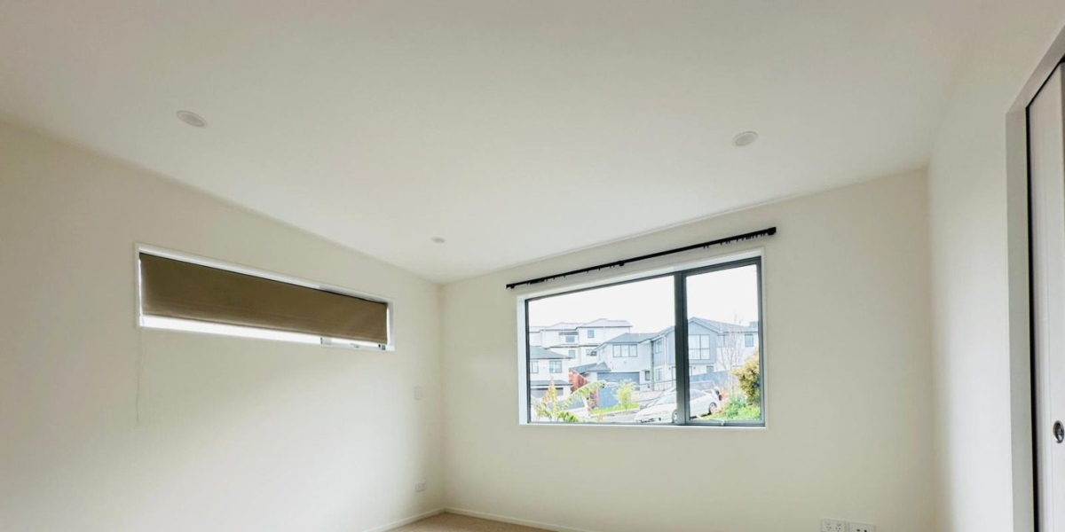 39 Lawson Creek Street, Massey,   NZ