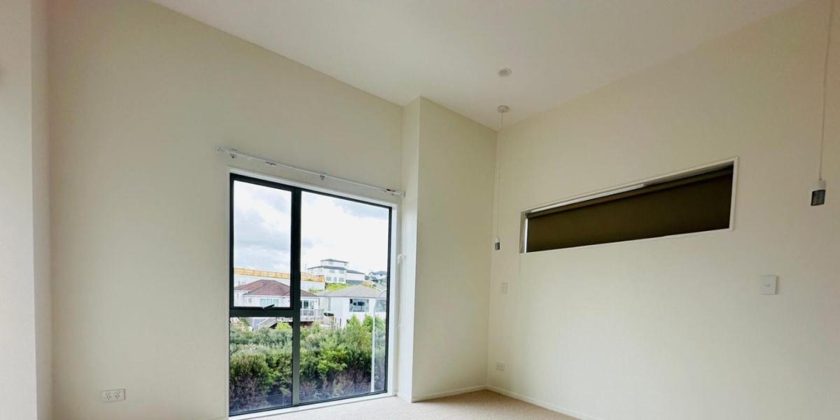 39 Lawson Creek Street, Massey,   NZ