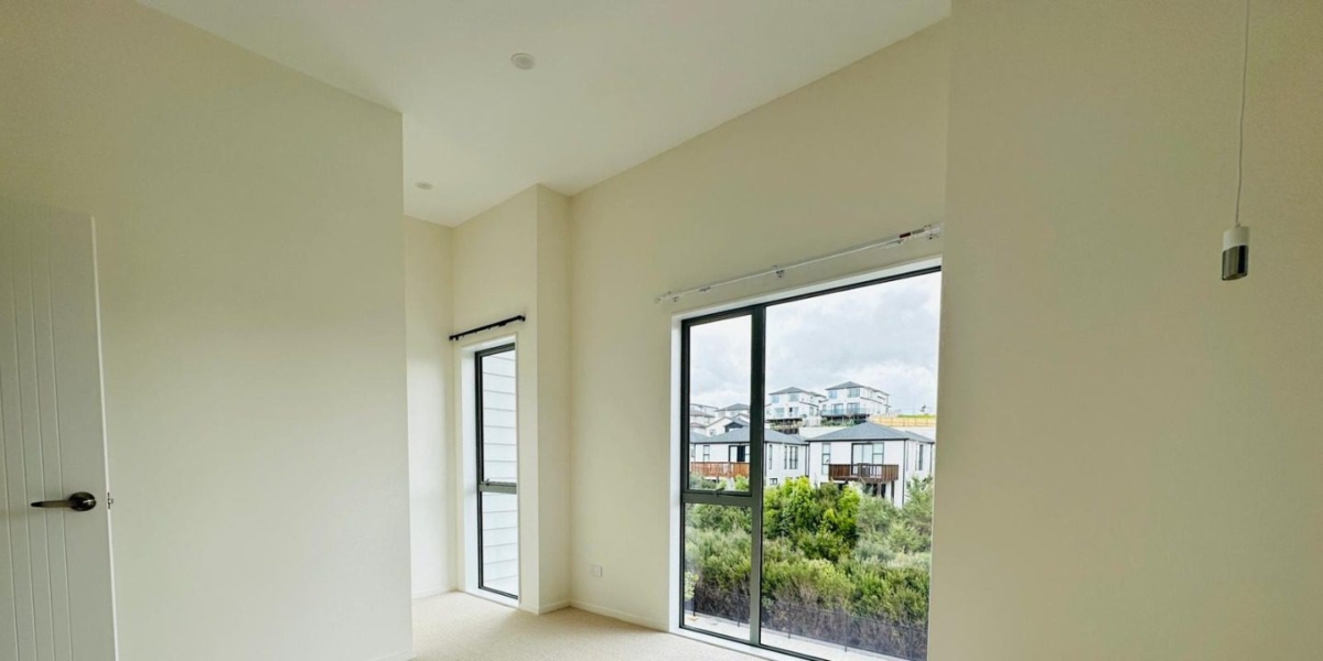 39 Lawson Creek Street, Massey,   NZ