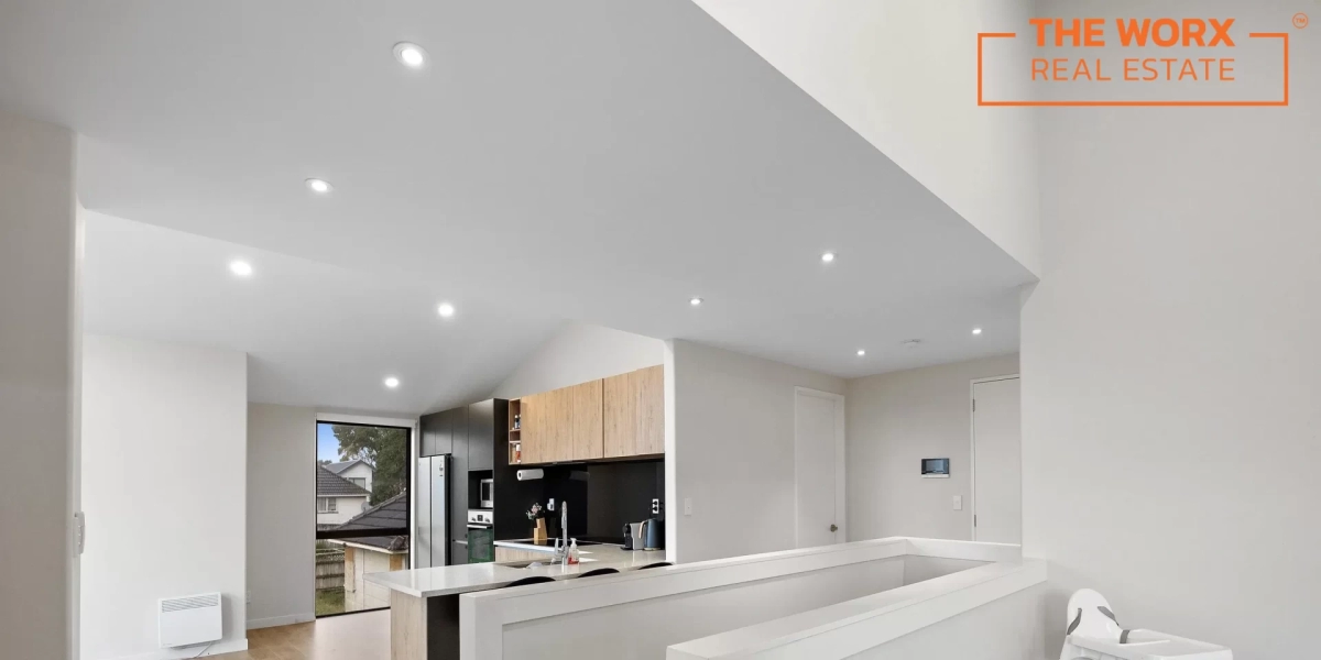 21 Eastview Road, Glen Innes, Auckland 1072 NZ