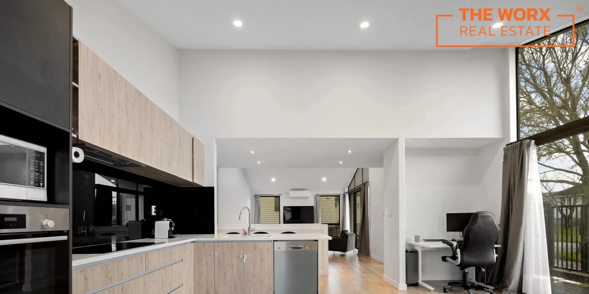 21 Eastview Road, Glen Innes, Auckland 1072 NZ