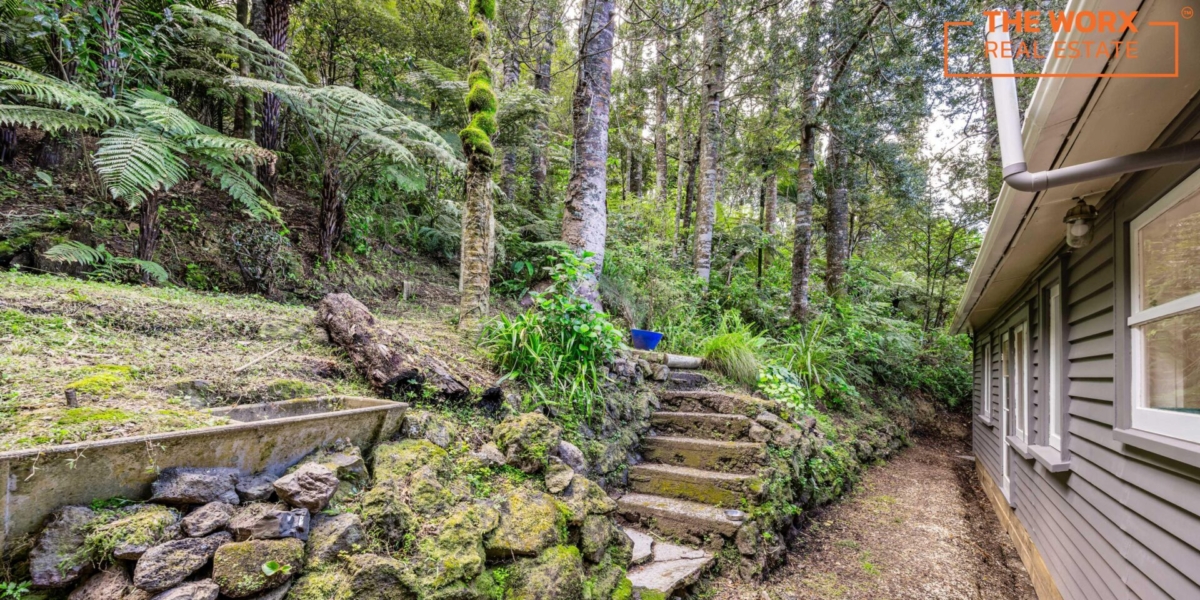 103 Laingholm Drive, Laingholm, Auckland 0604 NZ