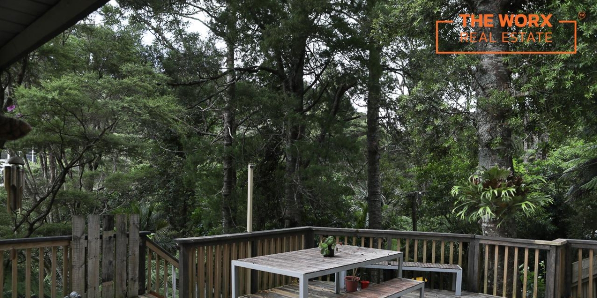 103 Laingholm Drive, Laingholm, Auckland 0604 NZ