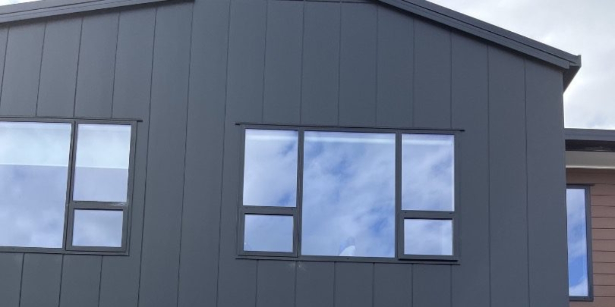 7/27 Main Road, Wainuiomata,   NZ