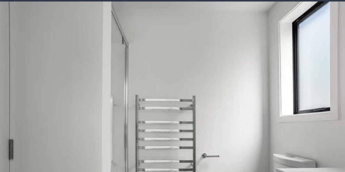 7/27 Main Road, Wainuiomata,   NZ