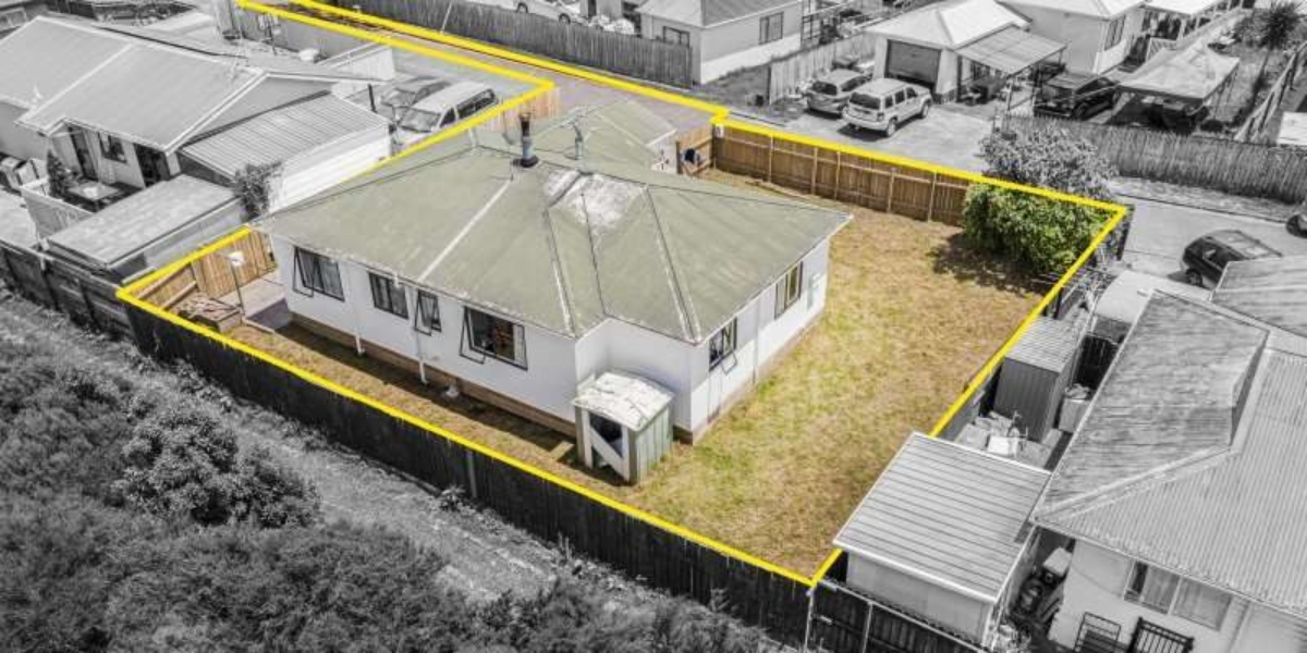 2/20 Eulogy Place, Randwick Park,   NZ