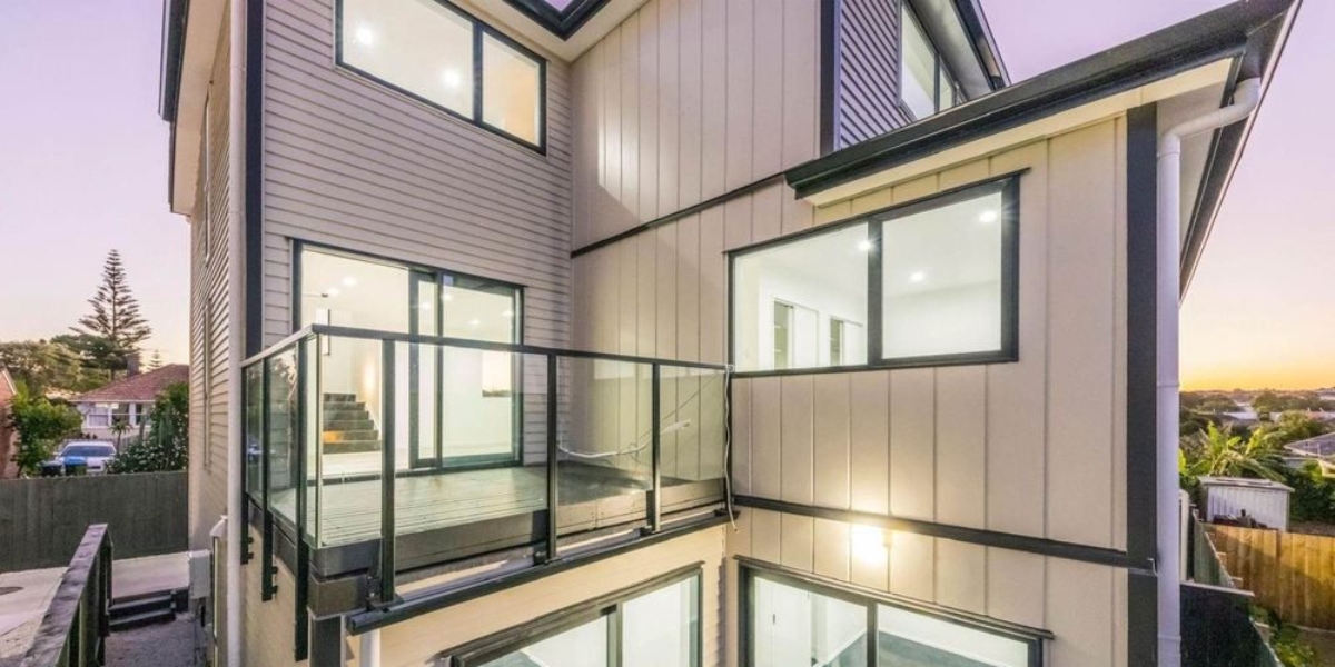 31D Waddell Avenue, Point England,   NZ