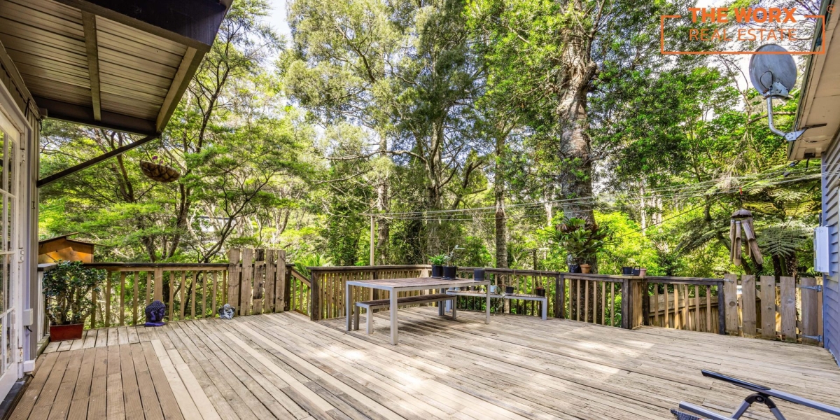 103 Laingholm Drive, Laingholm, Auckland 0604 NZ