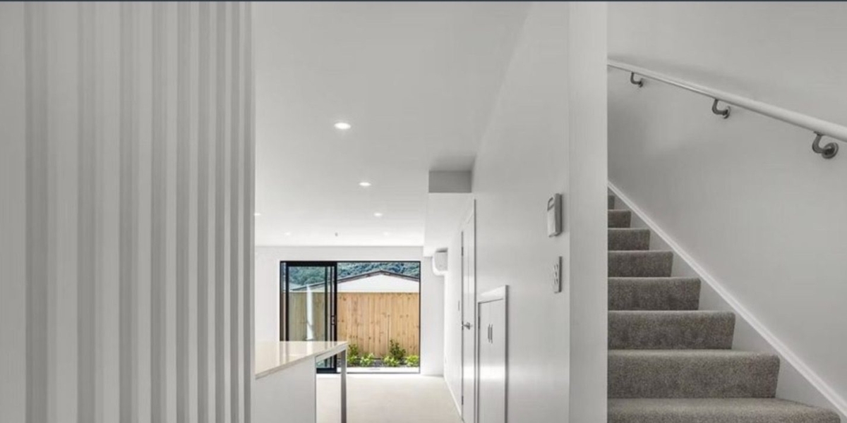 7/27 Main Road, Wainuiomata,   NZ