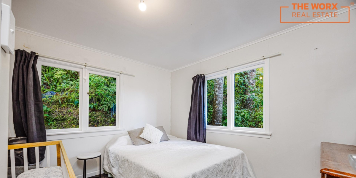 103 Laingholm Drive, Laingholm, Auckland 0604 NZ