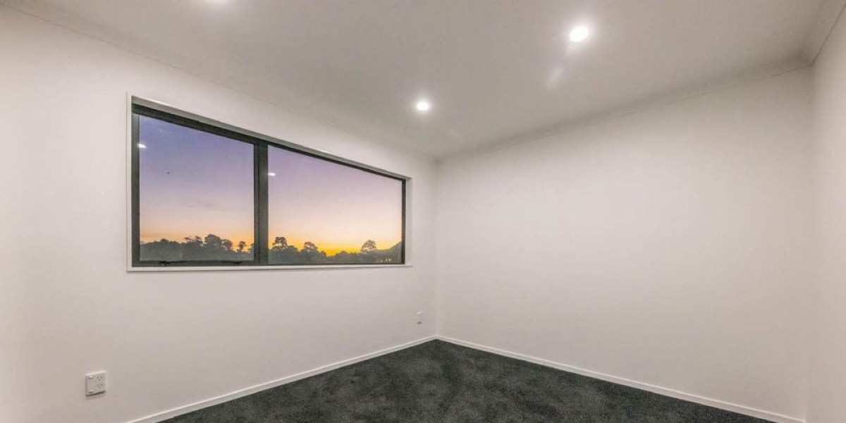 31D Waddell Avenue, Point England,   NZ