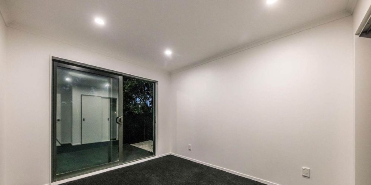 31D Waddell Avenue, Point England,   NZ