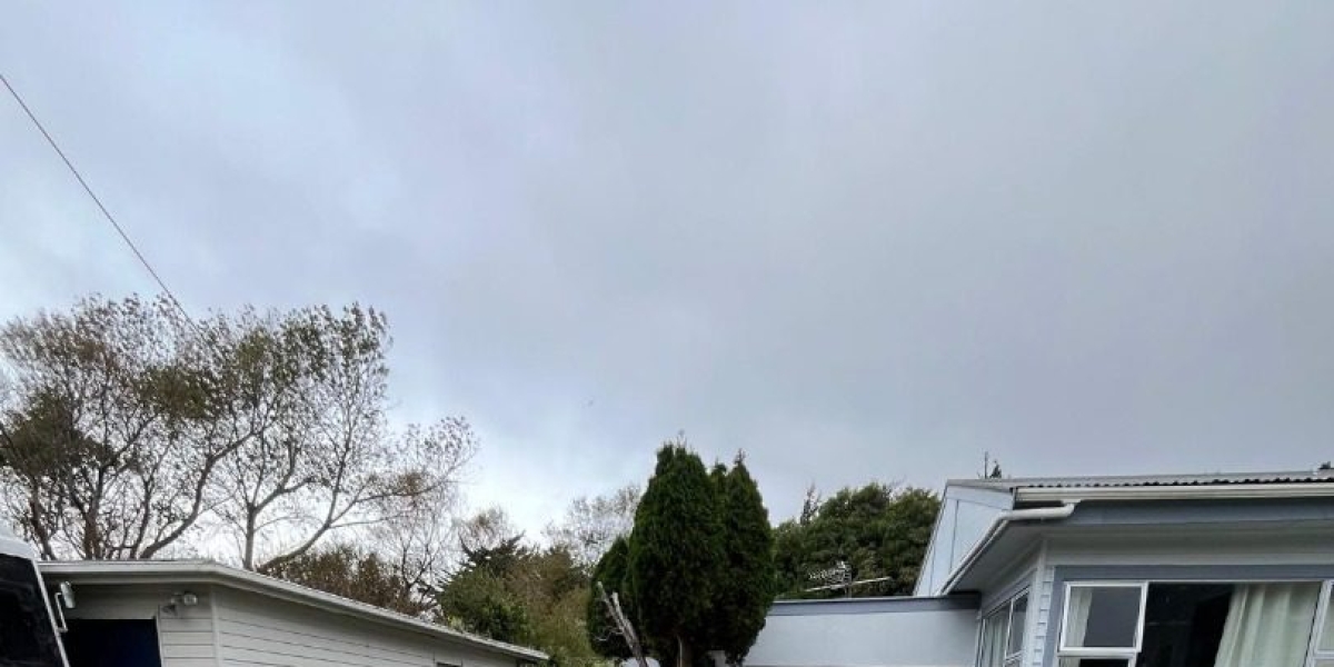 40 Findlay Street, Tawa,   NZ