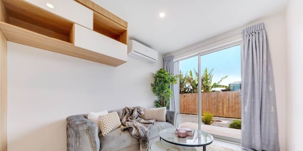 34D James Street, Mangere East,   NZ