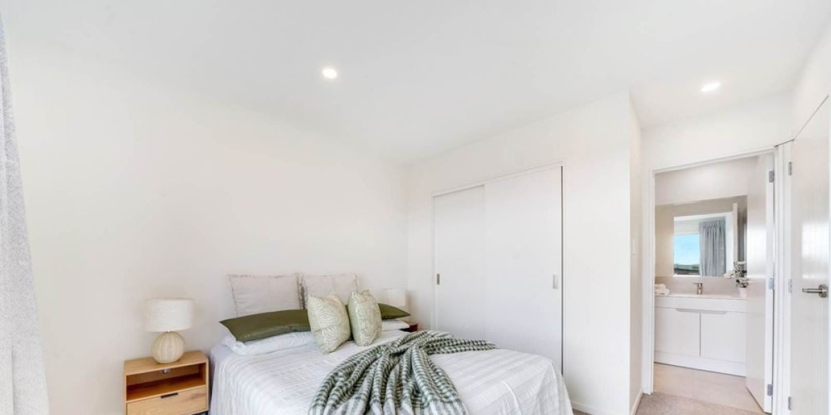 34D James Street, Mangere East,   NZ