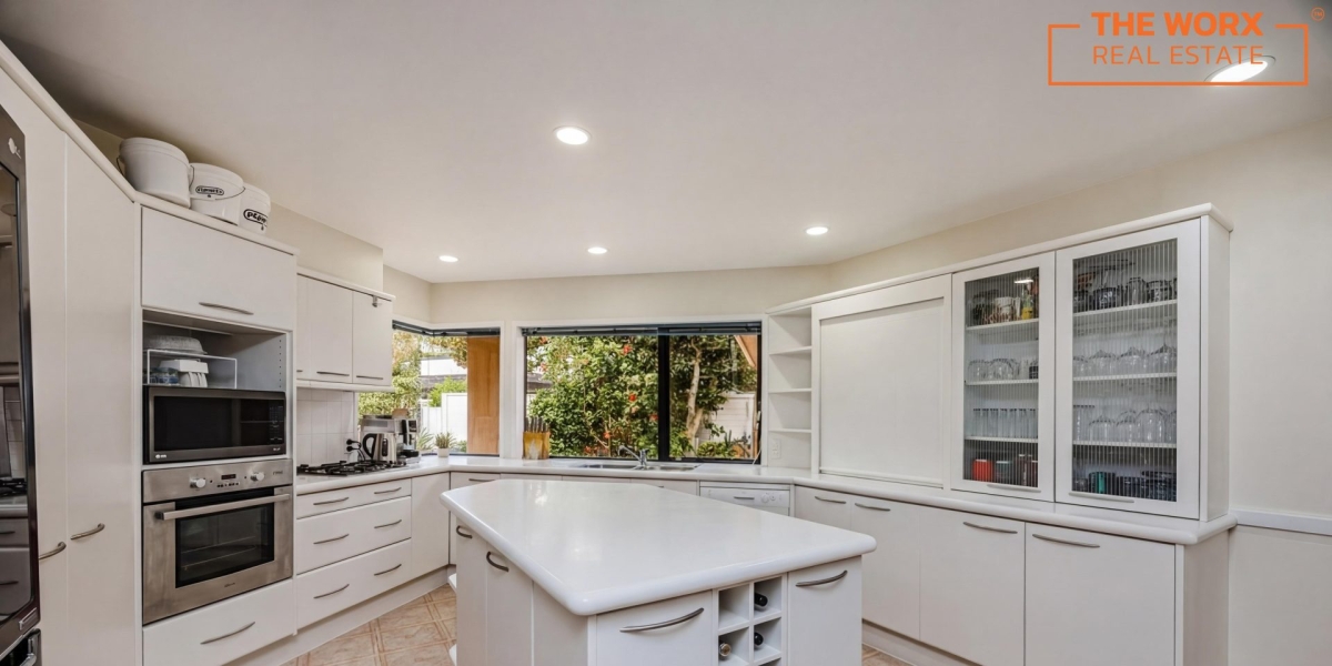 22 Gillard Place, Eastern Beach, Auckland 2012 NZ