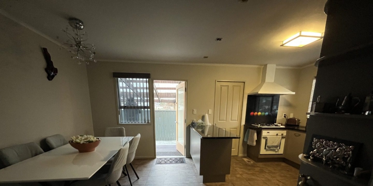 1/7 Bathurst Street, Silverstream,   NZ