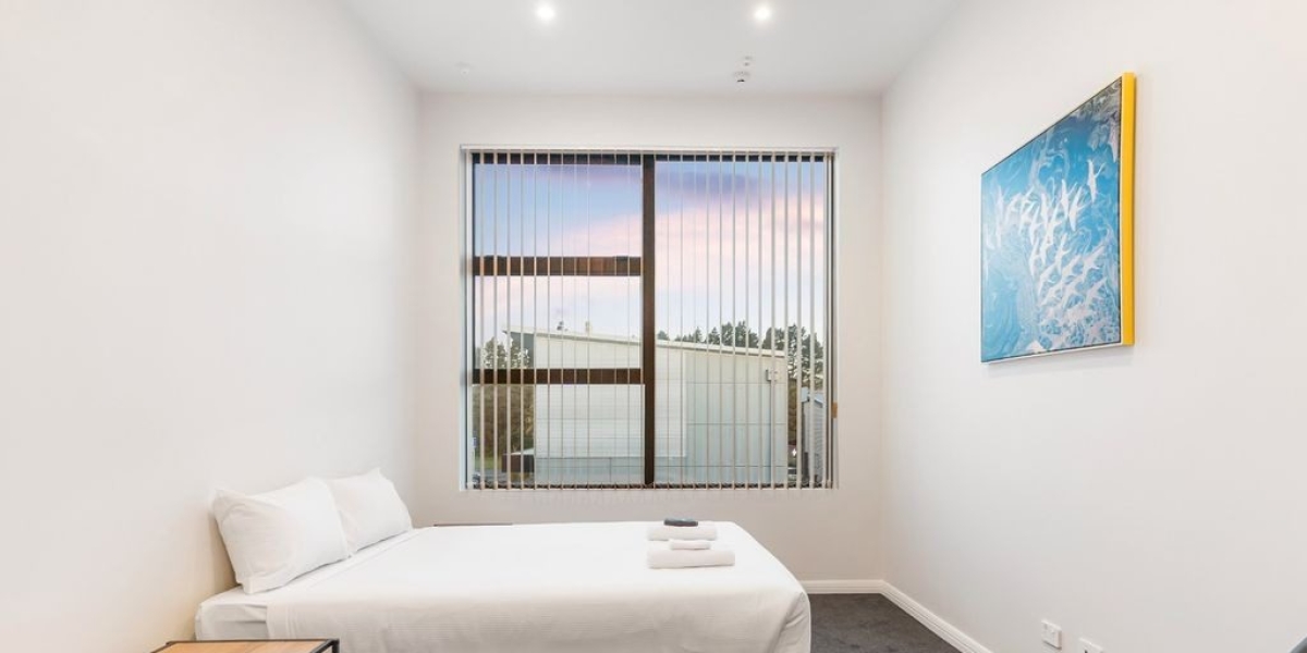 Room 1/302 Te Irirangi Drive, Flat Bush,   NZ
