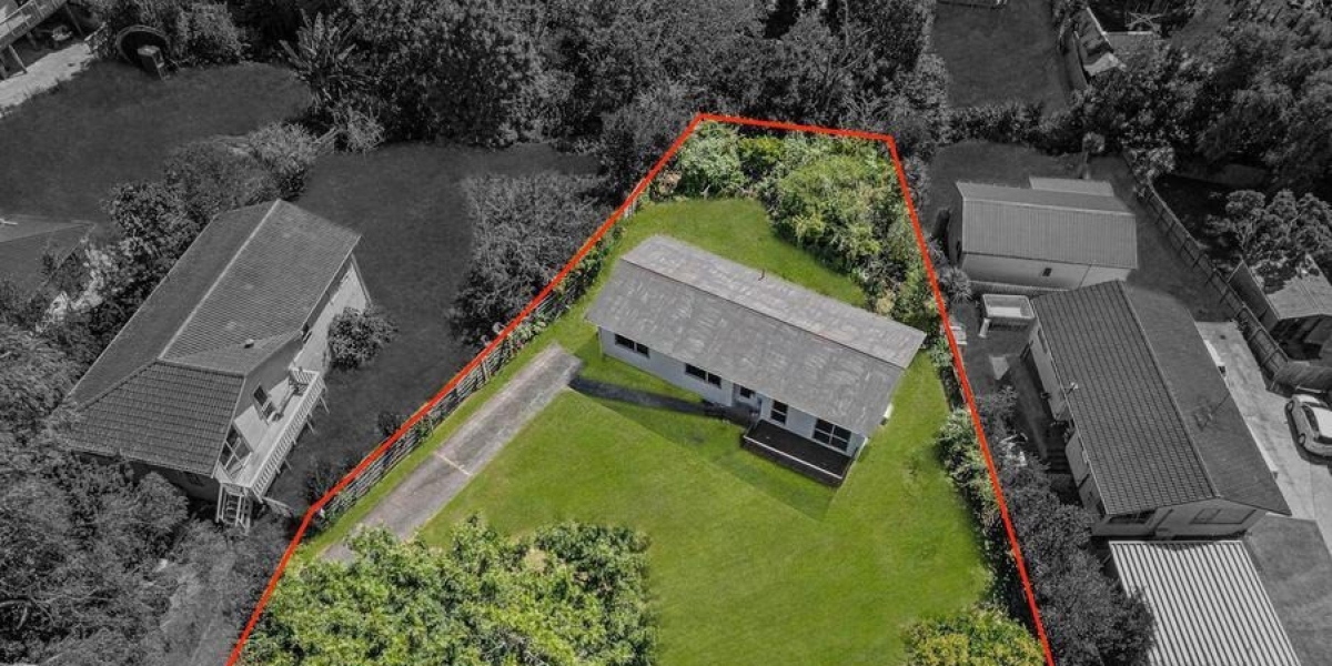 31 Leo Street, Glen Eden,   NZ