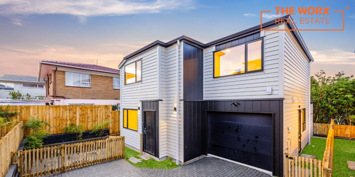 32C Grande Vue Road, Hillpark, Auckland 2102 NZ