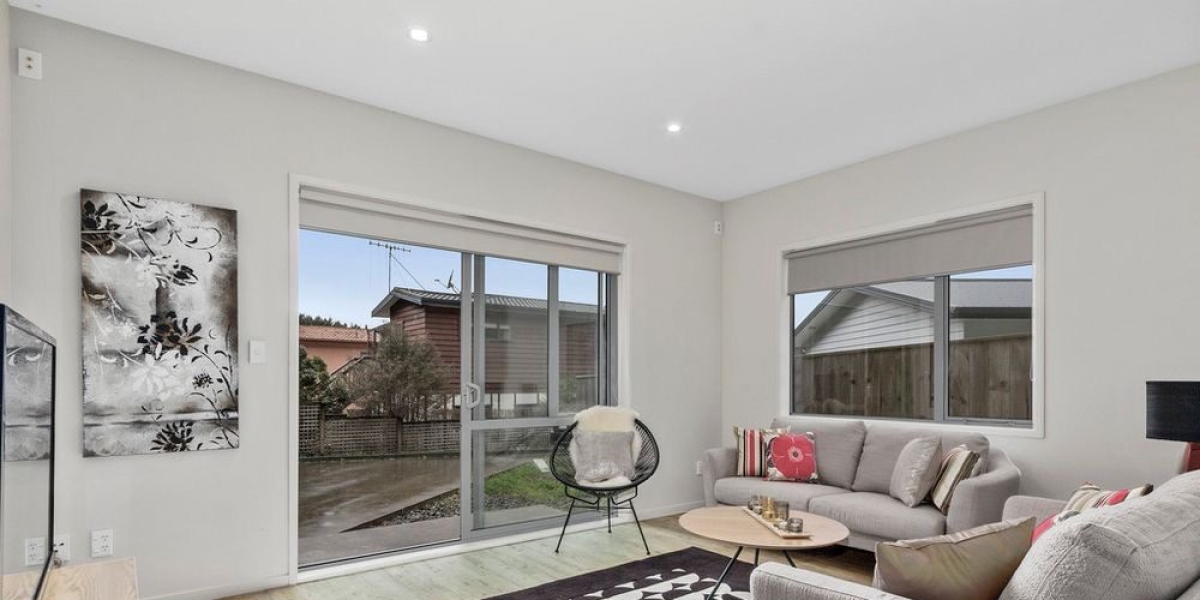 64A Peterhouse Street, Tawa,   NZ