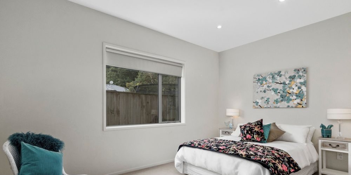 64A Peterhouse Street, Tawa,   NZ