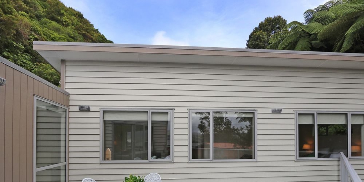 64A Peterhouse Street, Tawa,   NZ